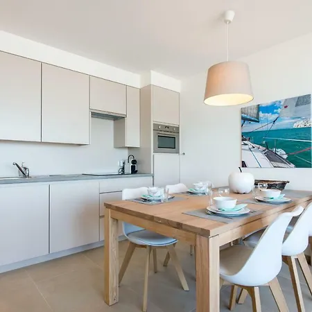 Apartment Cosy With Sea View In