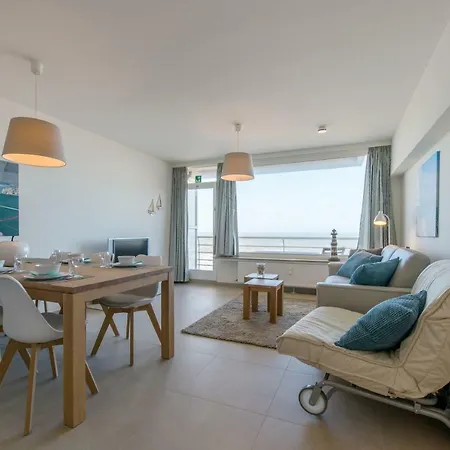 Cosy With Sea View In Apartment