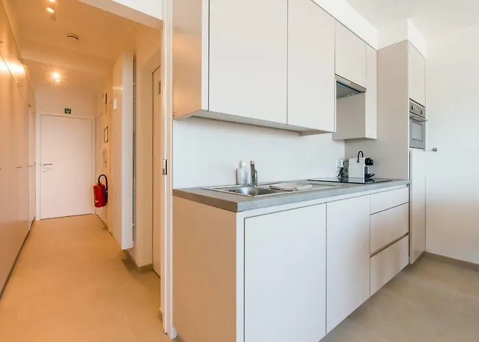 Cosy With Sea View In Apartment *